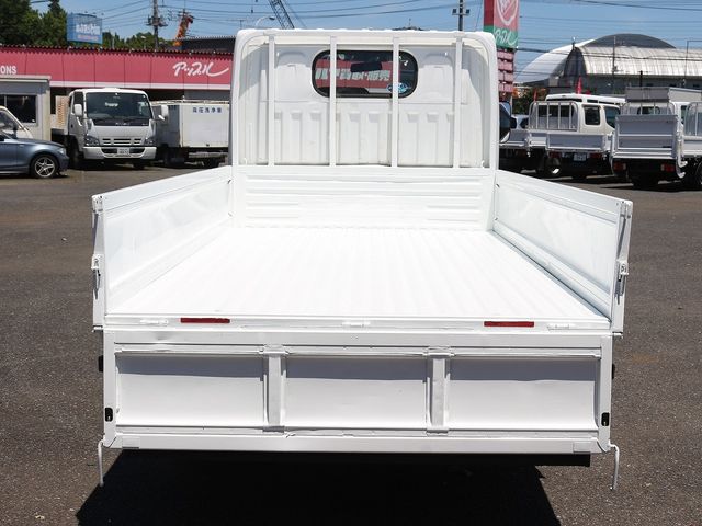 Nissan ATLAS 2015-01 188007-9