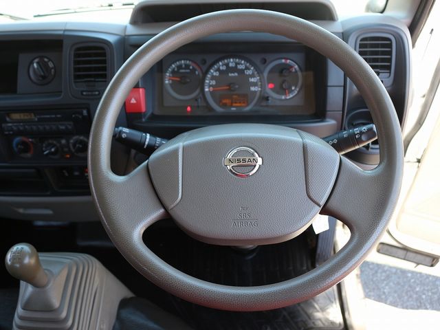 Nissan ATLAS 2015-01 188007-21