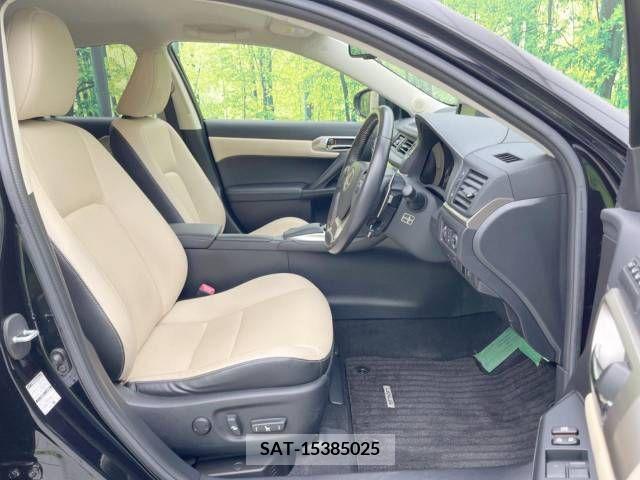 Lexus CT 2015-07 353914-8