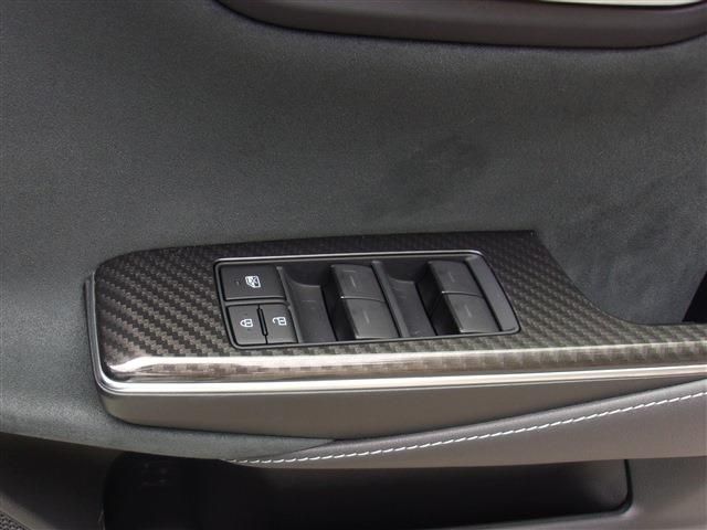 Toyota CROWN SEDAN 2018-10 3310-19