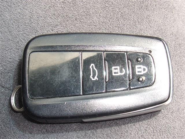 Toyota CROWN SEDAN 2018-10 3310-29