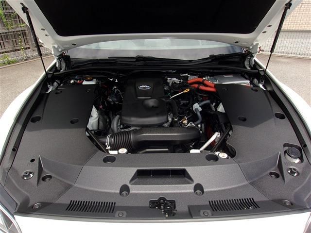 Toyota CROWN SEDAN 2018-10 3310-25