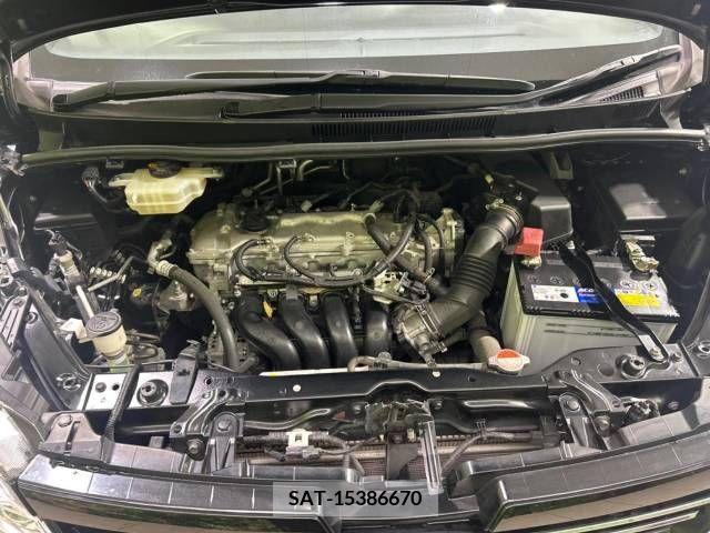 Toyota VOXY 2016-03 331665-19