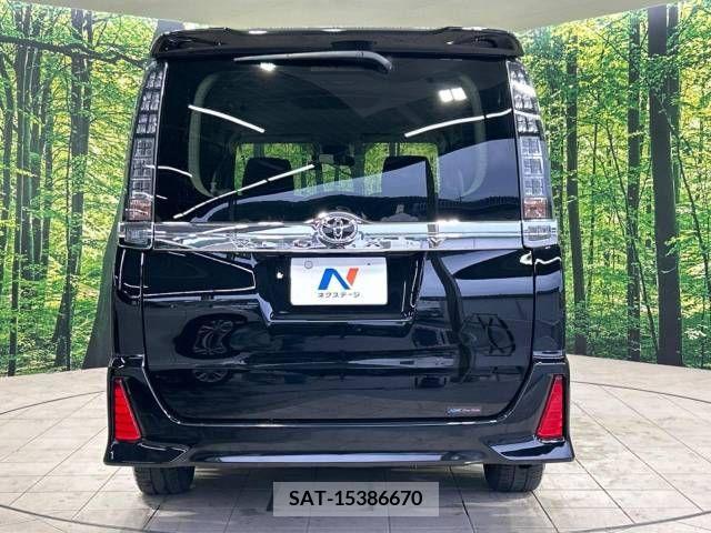 Toyota VOXY 2016-03 331665-16