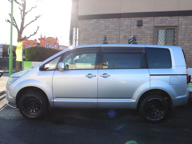 Mitsubishi DELICA D5 2010-08 5424-7