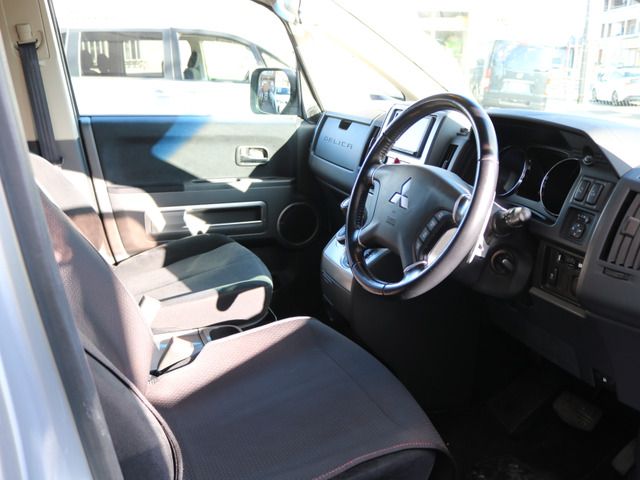 Mitsubishi DELICA D5 2010-08 5424-16