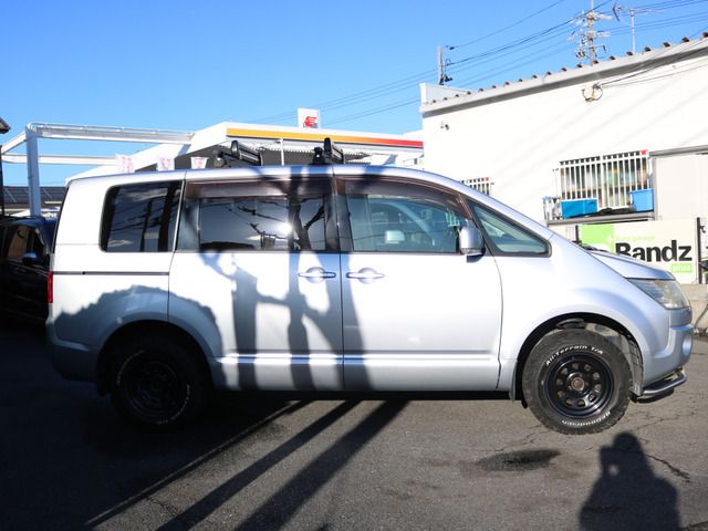 Mitsubishi DELICA D5 2010-08 5424-6