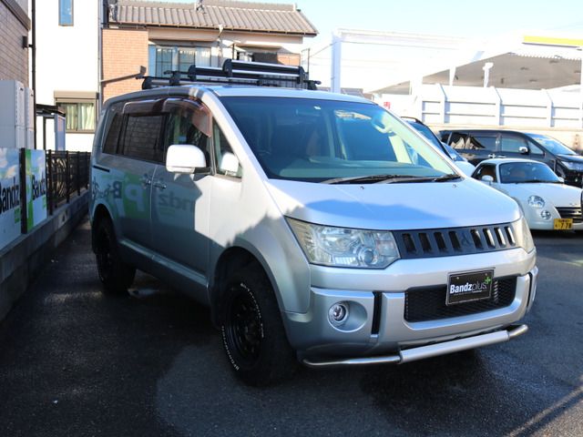 Mitsubishi DELICA D5 2010-08 5424-4