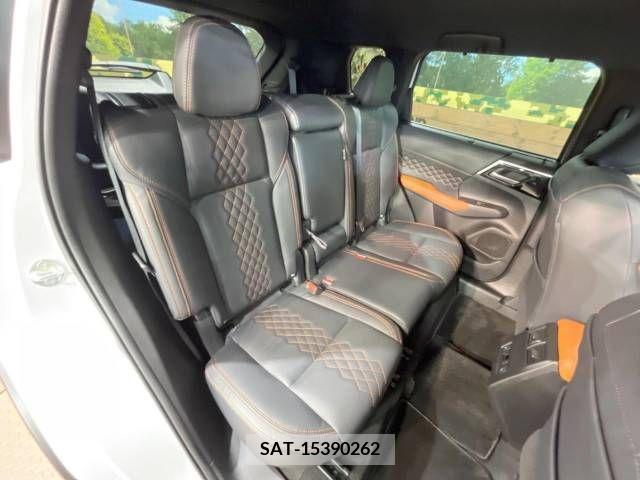 Mitsubishi OUTLANDER PHEV 2022-06 365903-9