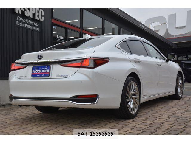 Lexus ES 2019-03 275276-4