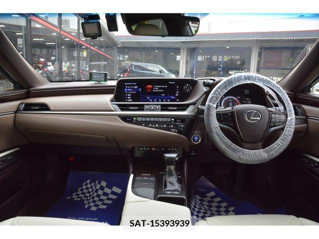 Lexus ES 2019-03 275276-6