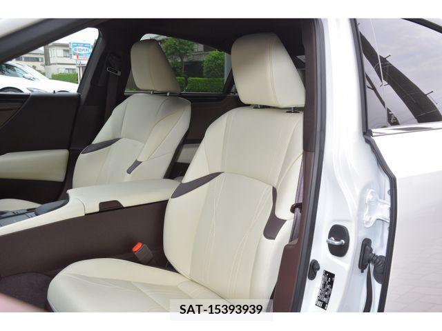 Lexus ES 2019-03 275276-15