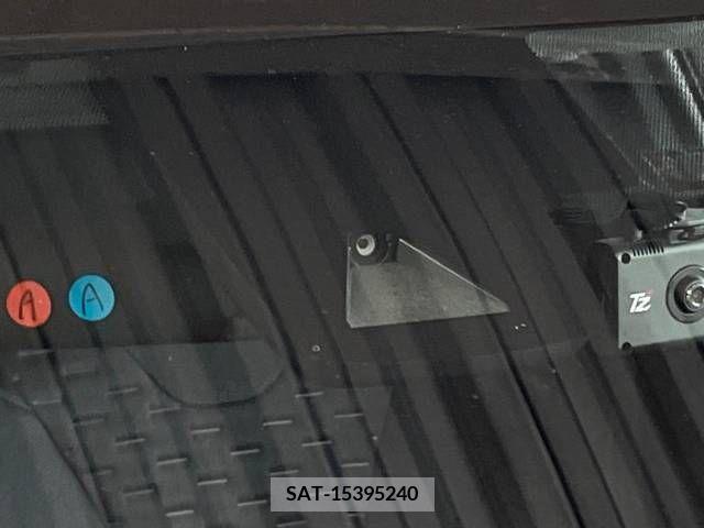 Toyota PRIUS PHV 2017-06 330025-4