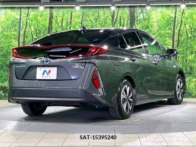 Toyota PRIUS PHV 2017-06 330025-17
