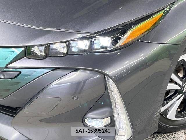 Toyota PRIUS PHV 2017-06 330025-12