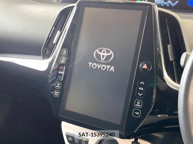 Toyota PRIUS PHV 2017-06 330025-2
