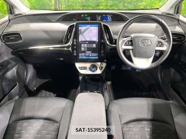 Toyota PRIUS PHV 2017-06 330025-1