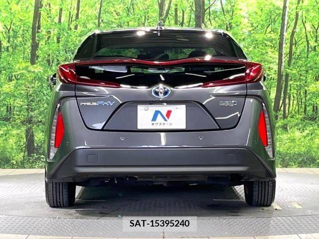 Toyota PRIUS PHV 2017-06 330025-15