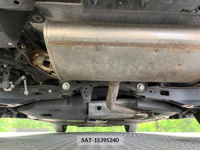 Toyota PRIUS PHV 2017-06 330025-19