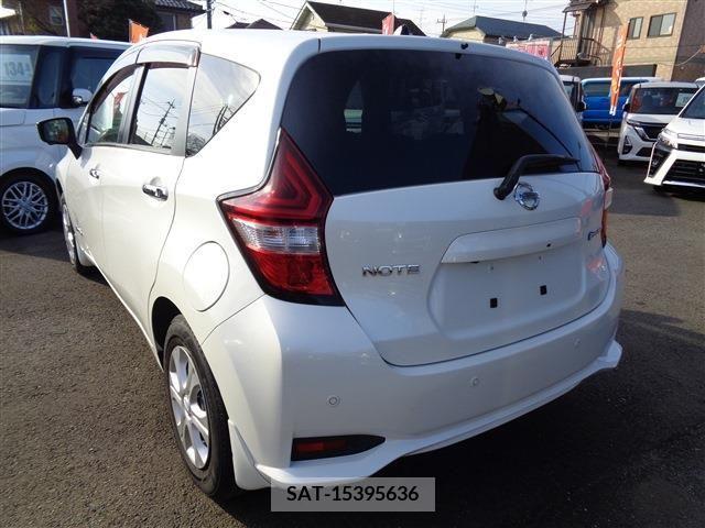 Nissan NOTE 2018-04 255513-4