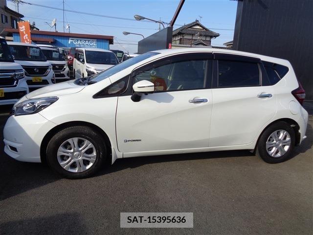 Nissan NOTE 2018-04 255513-3