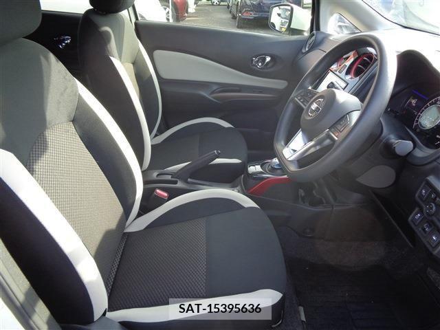 Nissan NOTE 2018-04 255513-12