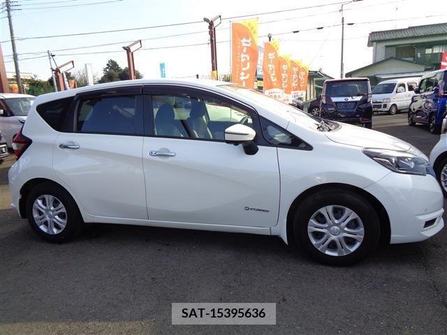 Nissan NOTE 2018-04 255513-2