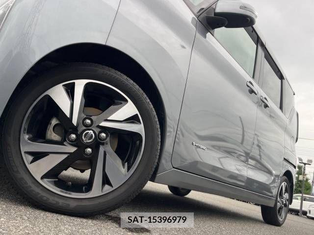 Nissan ROOX 2023-01 388502-13
