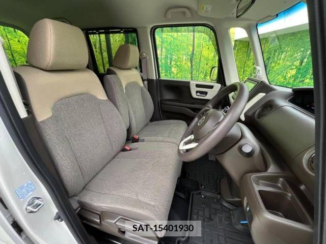 Honda N BOX 2021-08 215138-8
