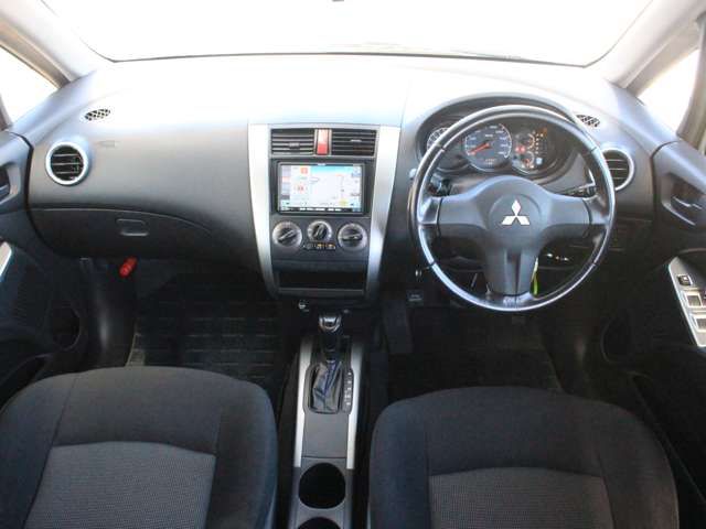 Mitsubishi COLT 2011-10 12948-1