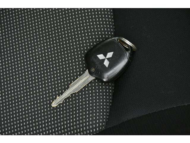 Mitsubishi COLT 2011-10 12948-17