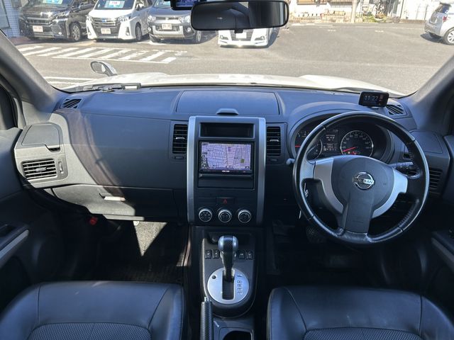 Nissan X-TRAIL 2011-07 29012-8