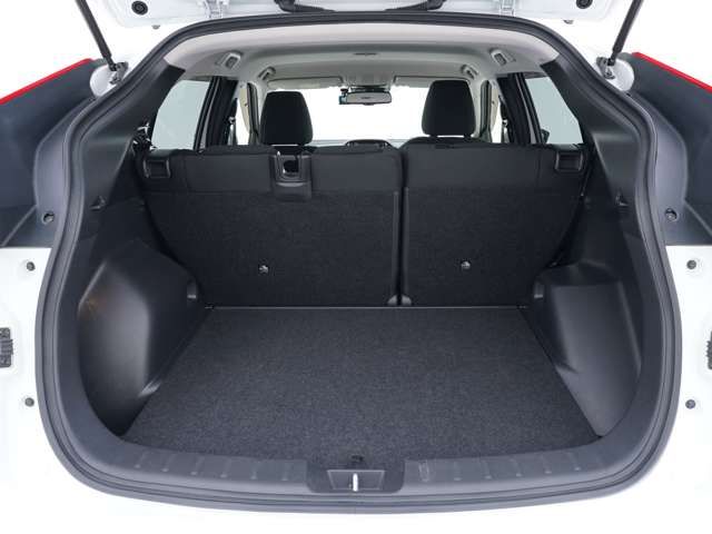 Mitsubishi ECLIPSE CROSS 2018-04 26852-9