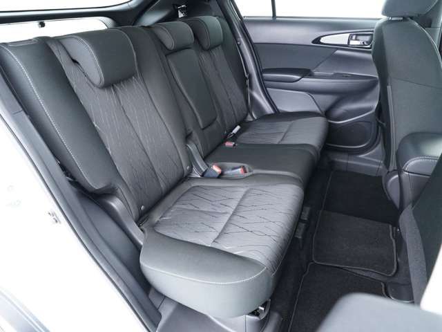 Mitsubishi ECLIPSE CROSS 2018-04 26852-8