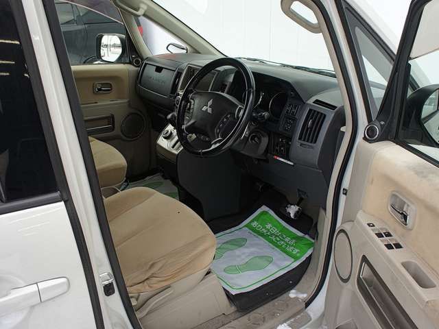 Mitsubishi DELICA D5 2007-08 4416-12