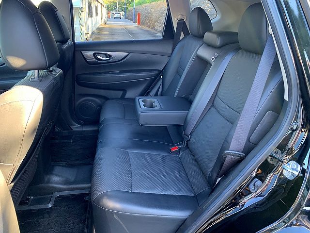Nissan X-TRAIL 2014-11 12546-9
