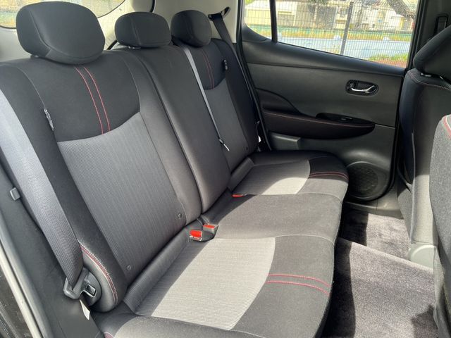Nissan LEAF 2018-09 183733-18