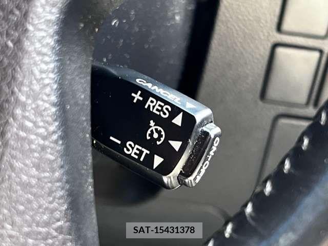Toyota VELLFIRE 2017-09 337032-19