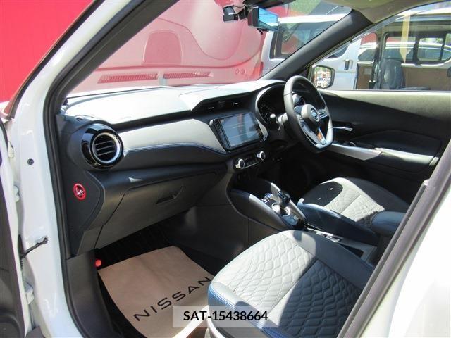 Nissan KICKS 2021-12 331883-5