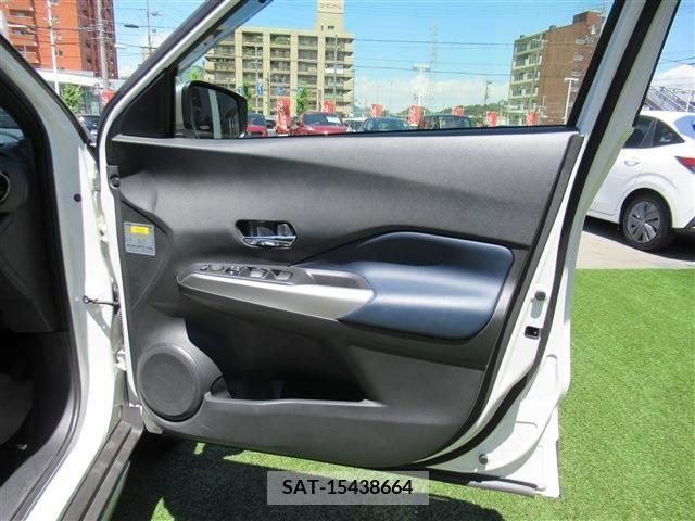 Nissan KICKS 2021-12 331883-29