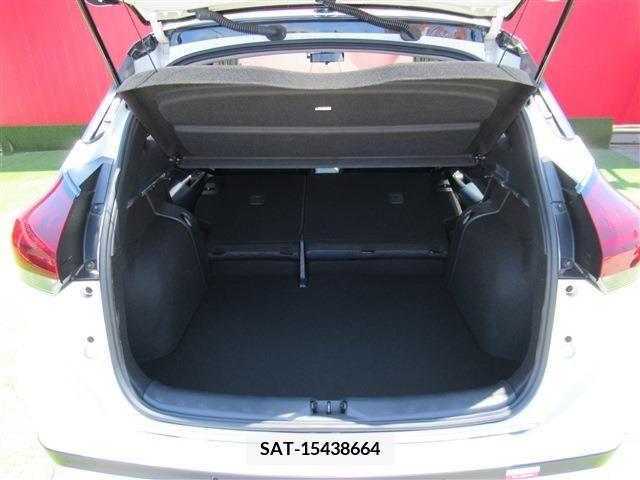 Nissan KICKS 2021-12 331883-27