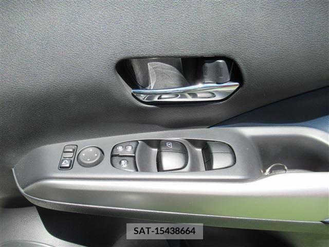Nissan KICKS 2021-12 331883-26