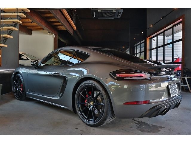 Porsche CAYMAN 2021-03 7734-3