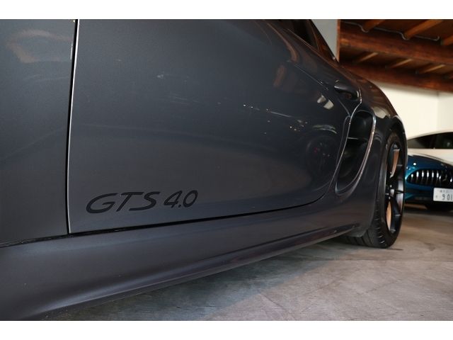 Porsche CAYMAN 2021-03 7734-7
