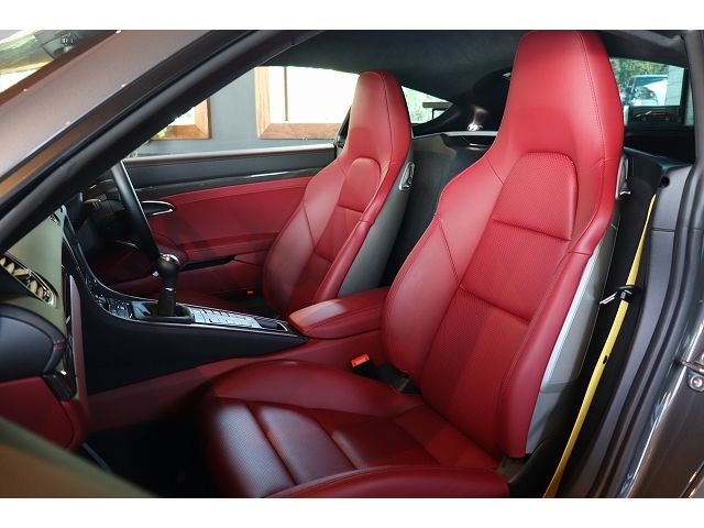 Porsche CAYMAN 2021-03 7734-14