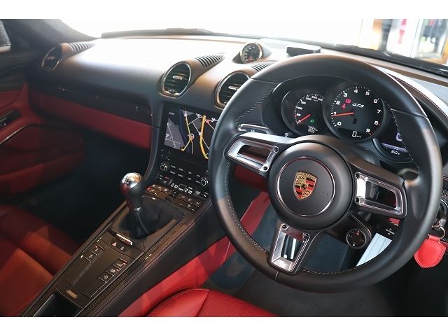 Porsche CAYMAN 2021-03 7734-17