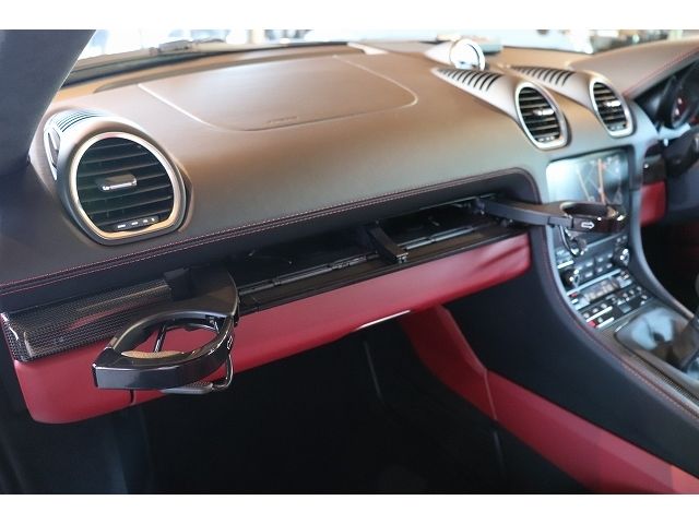 Porsche CAYMAN 2021-03 7734-22