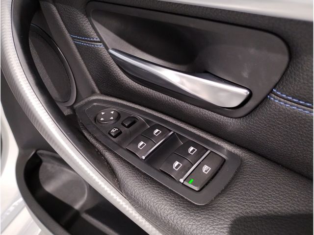 Bmw 3 SERIES 2018-11 193724-24