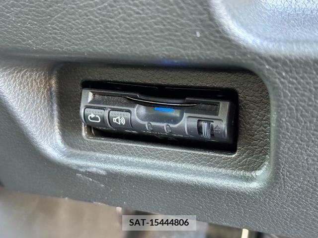 Nissan CUBE 2017-10 320709-5