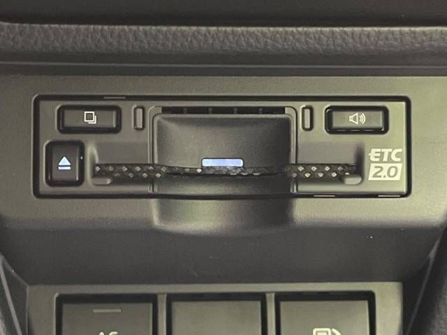 Toyota PRIUS 2023-03 26796-7